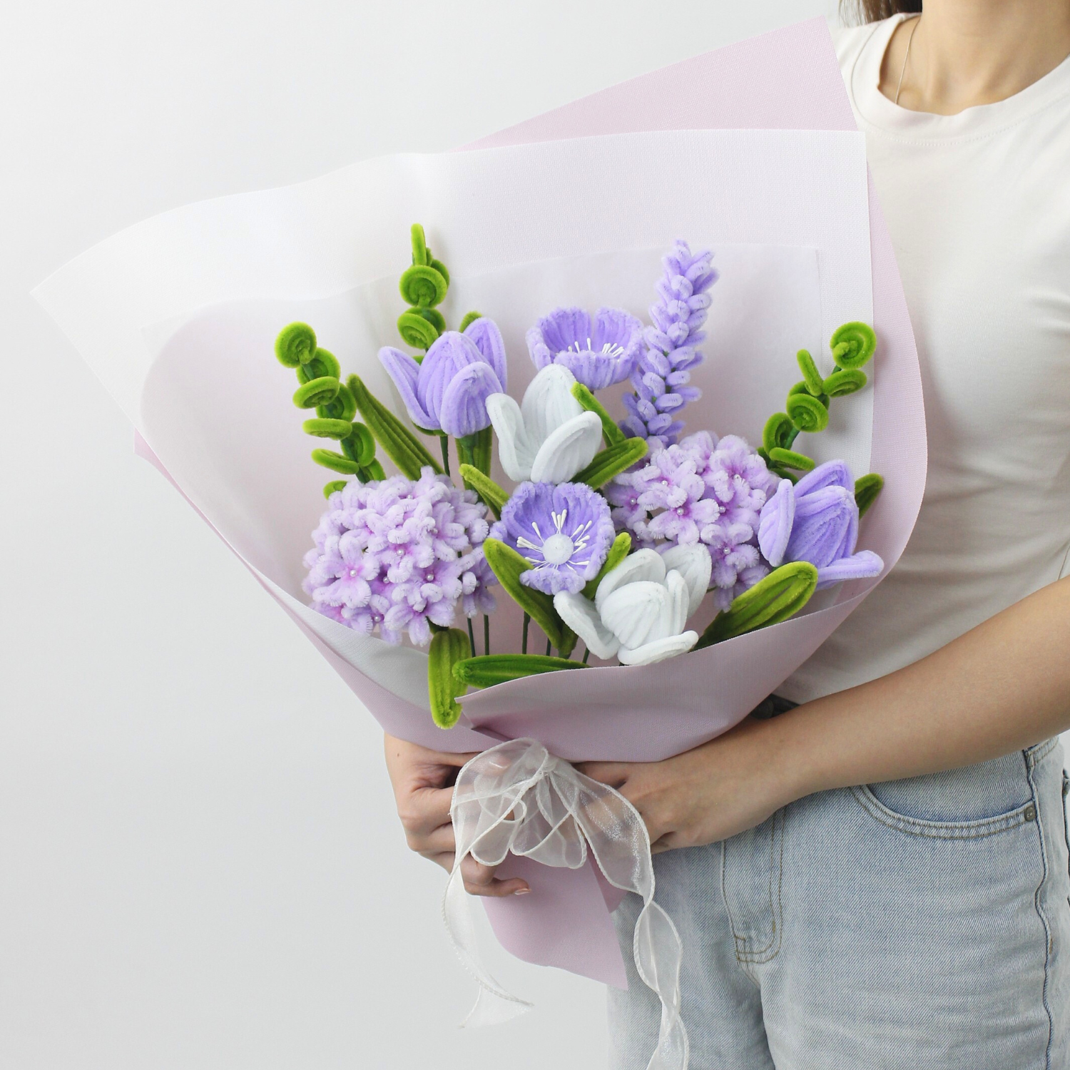 Handmade everlasting bouquet with purple and white flowers, crafted from pipe cleaners, elegant finished flower arrangement gift in Australia for birthdays, anniversaries, and special occasions.