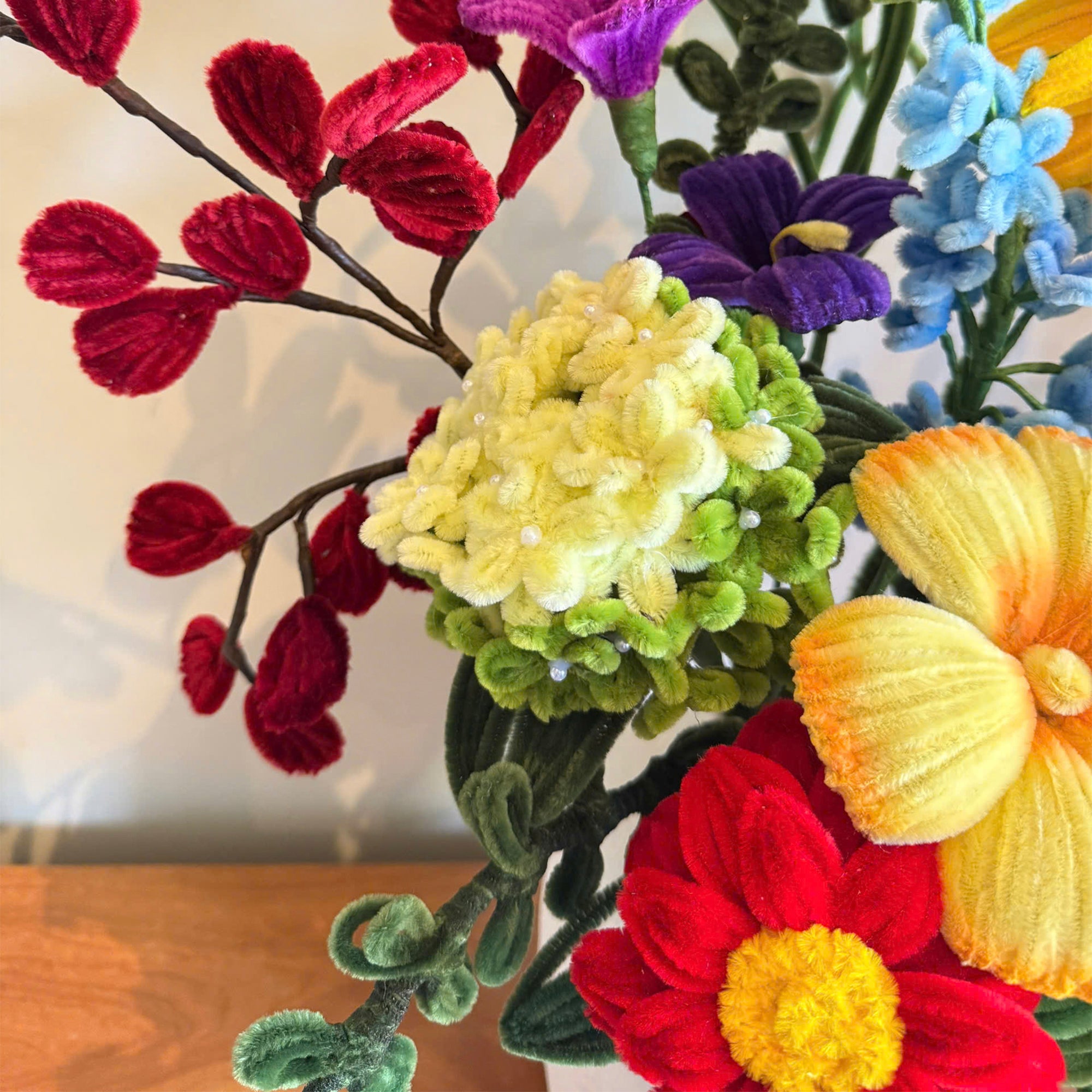 Rosé Breeze Bouquet – Handcrafted Velvet Eternal Spring | Elle